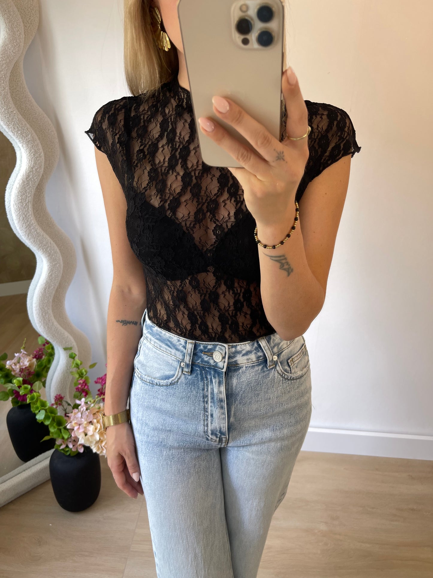 LACE TOP