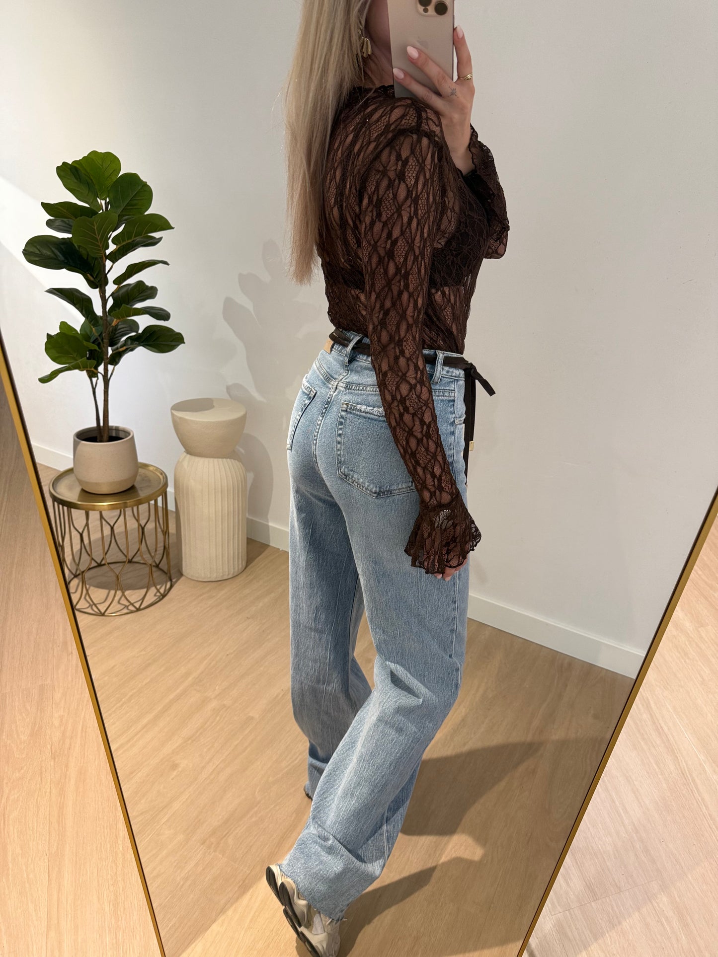 RUFFLE LACE TOP - CHOCO BROWN