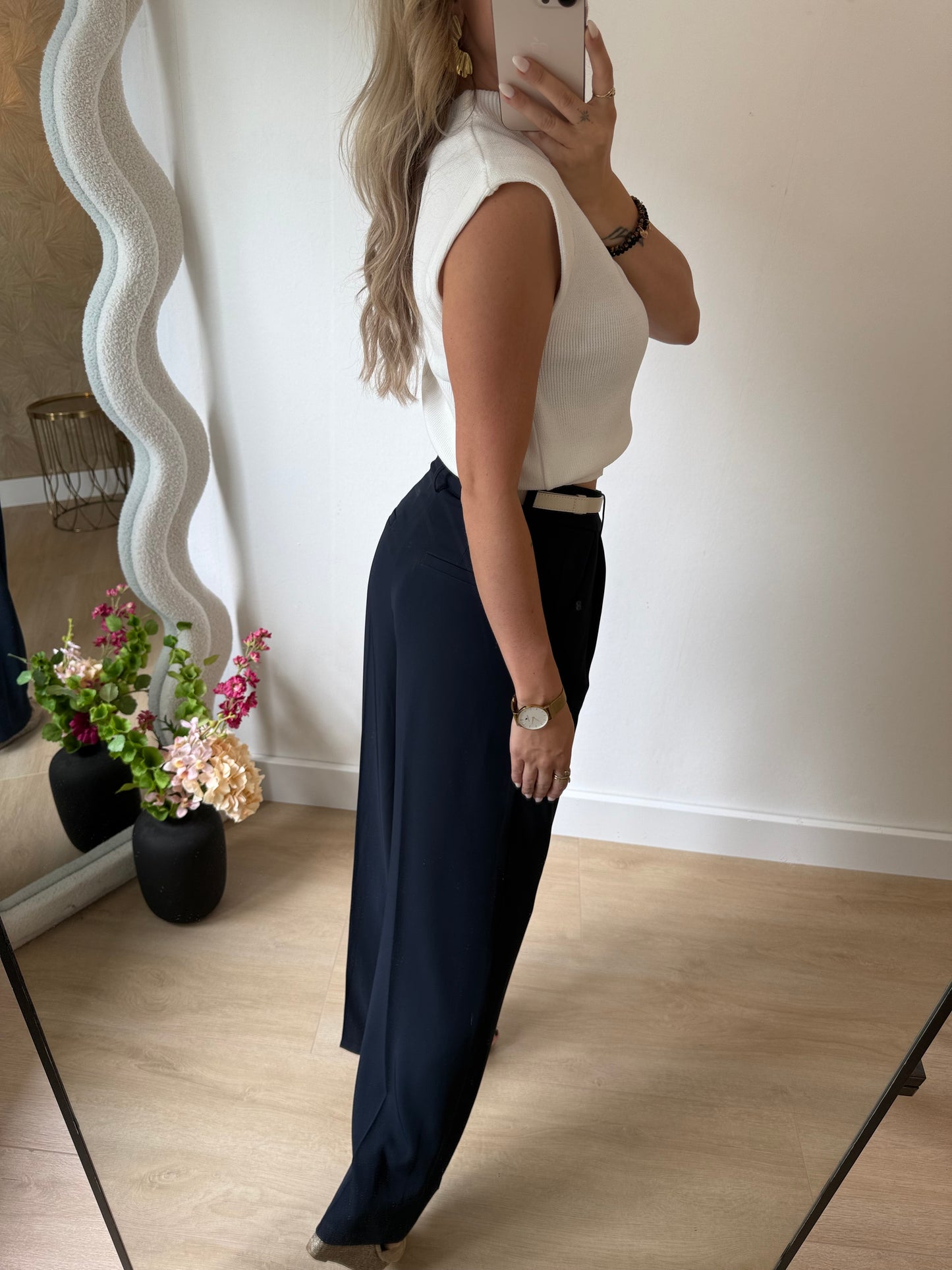 GINA - WHITE