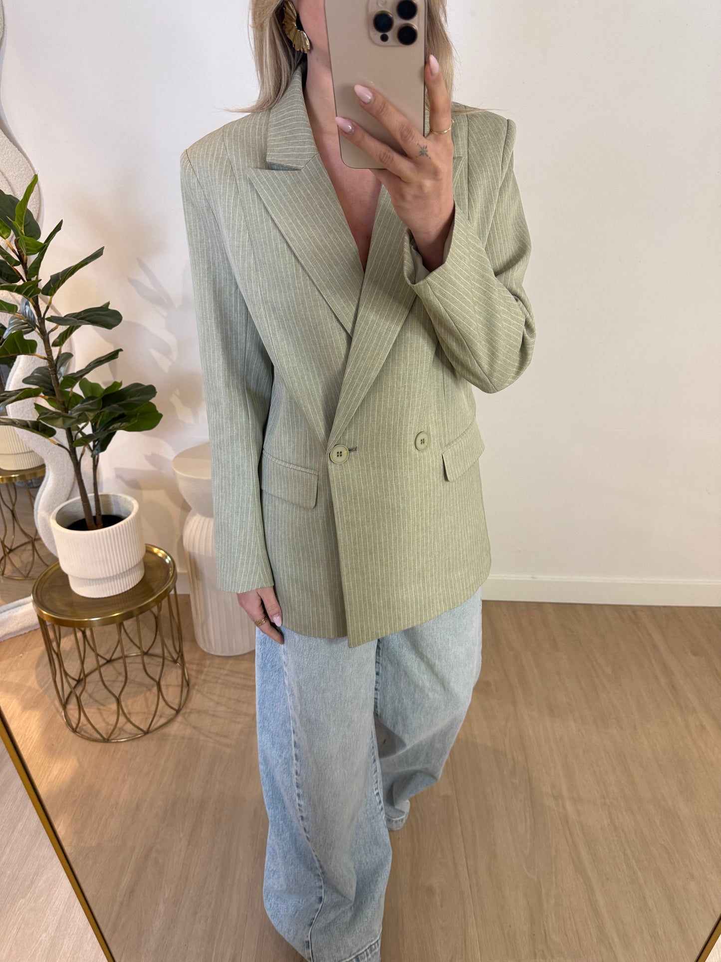 SARAH BLAZER STYLISH