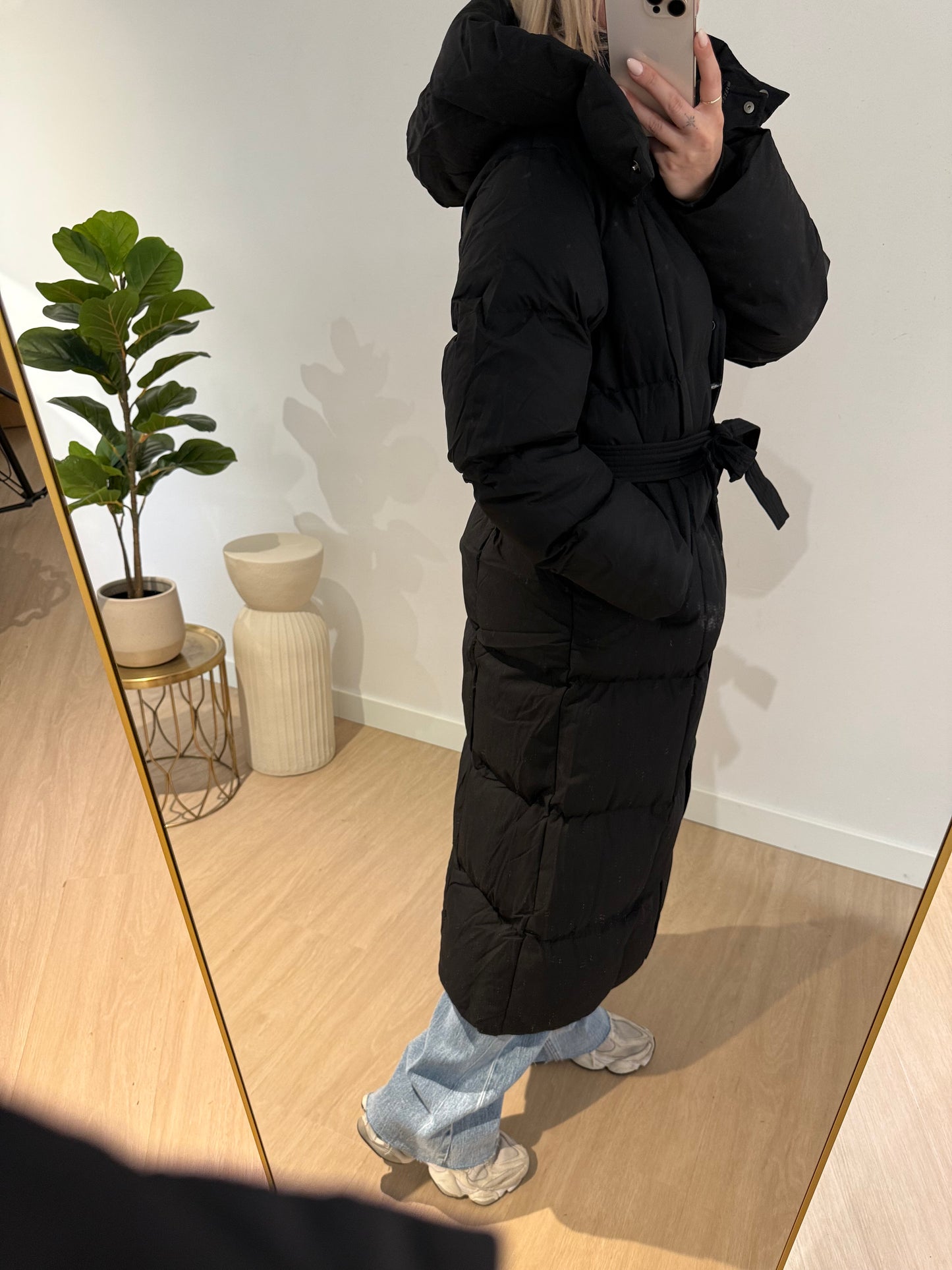 TARA LONG COAT - BLACK