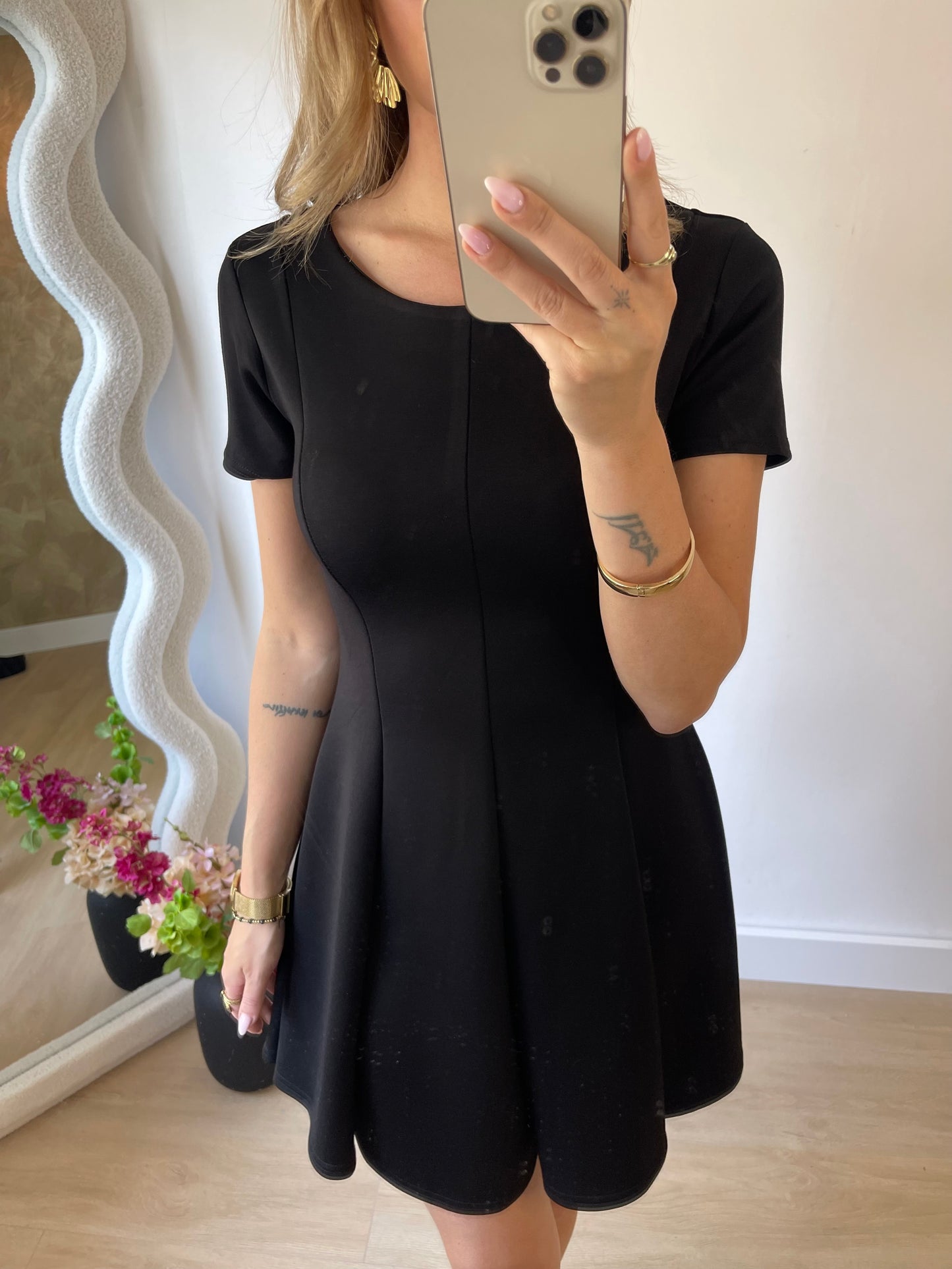 LITTLE BLACK DRESS