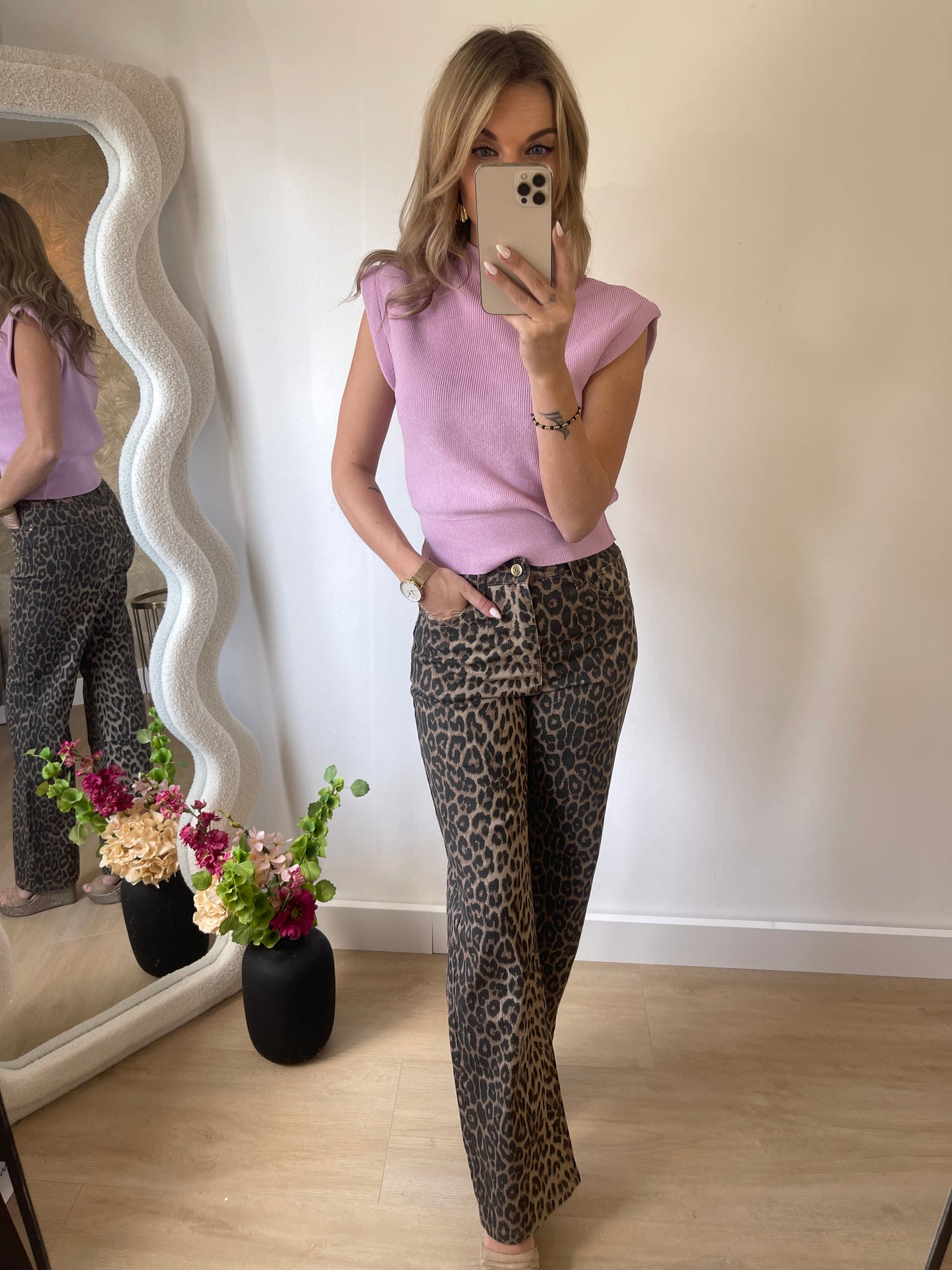 LEO JEANS