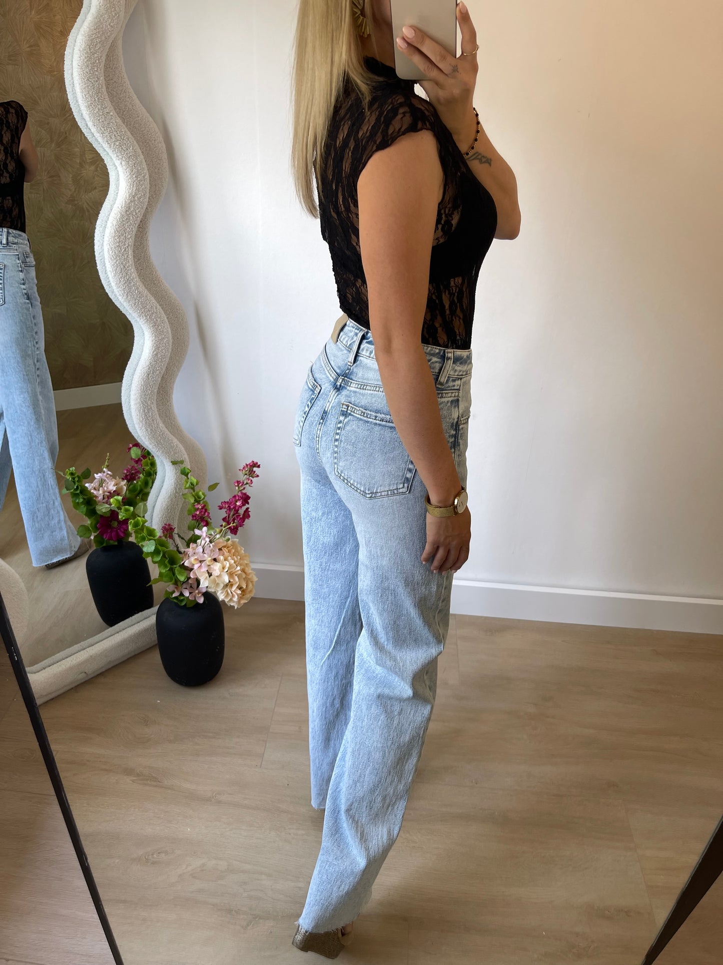 LACE TOP