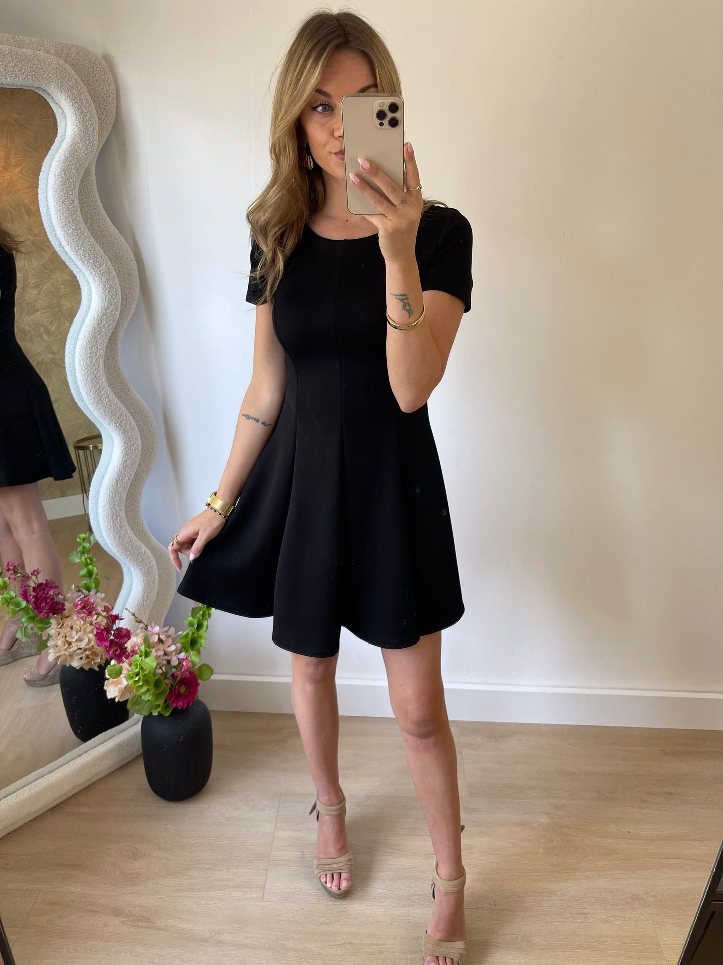 LITTLE BLACK DRESS