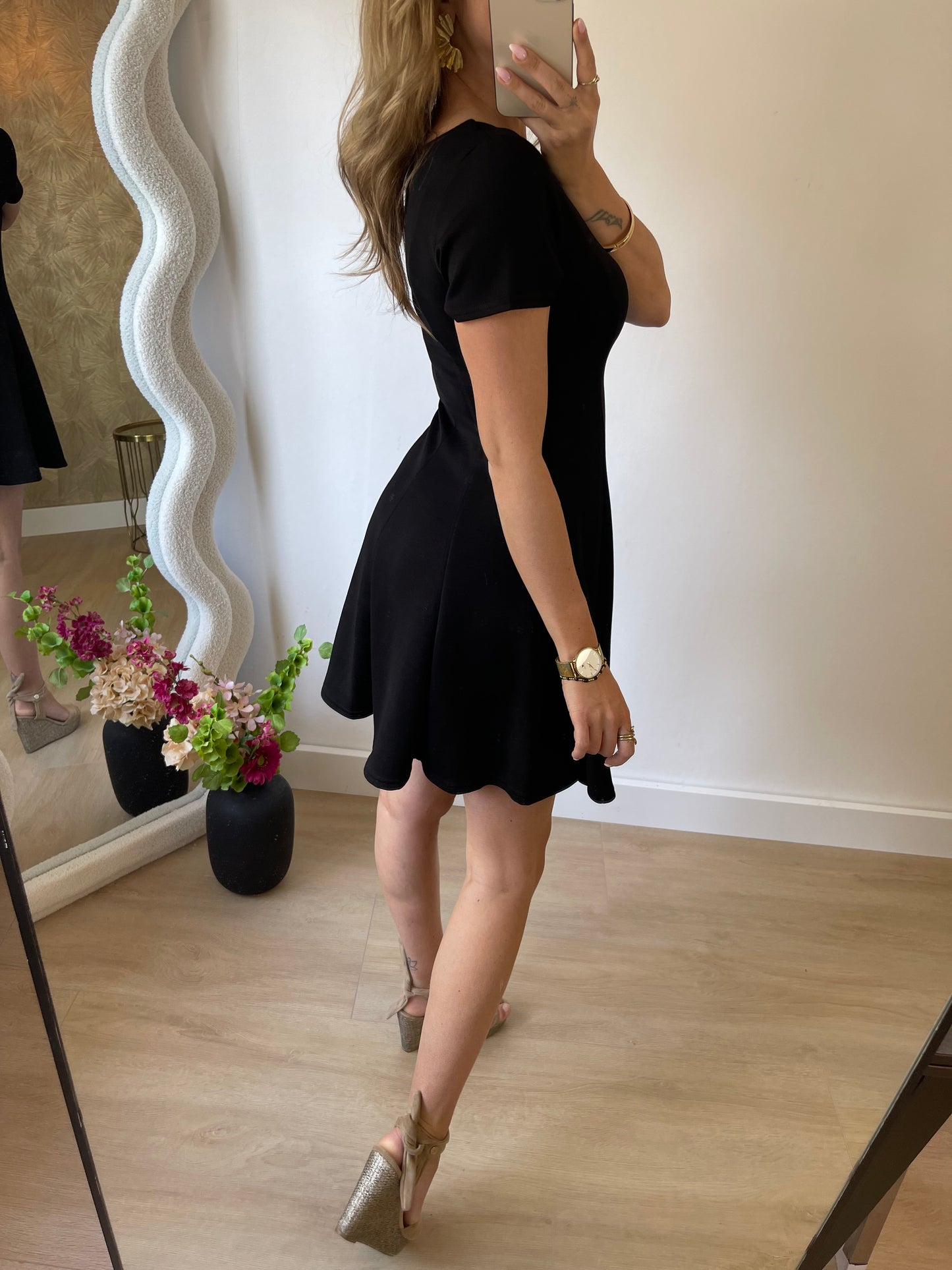 LITTLE BLACK DRESS