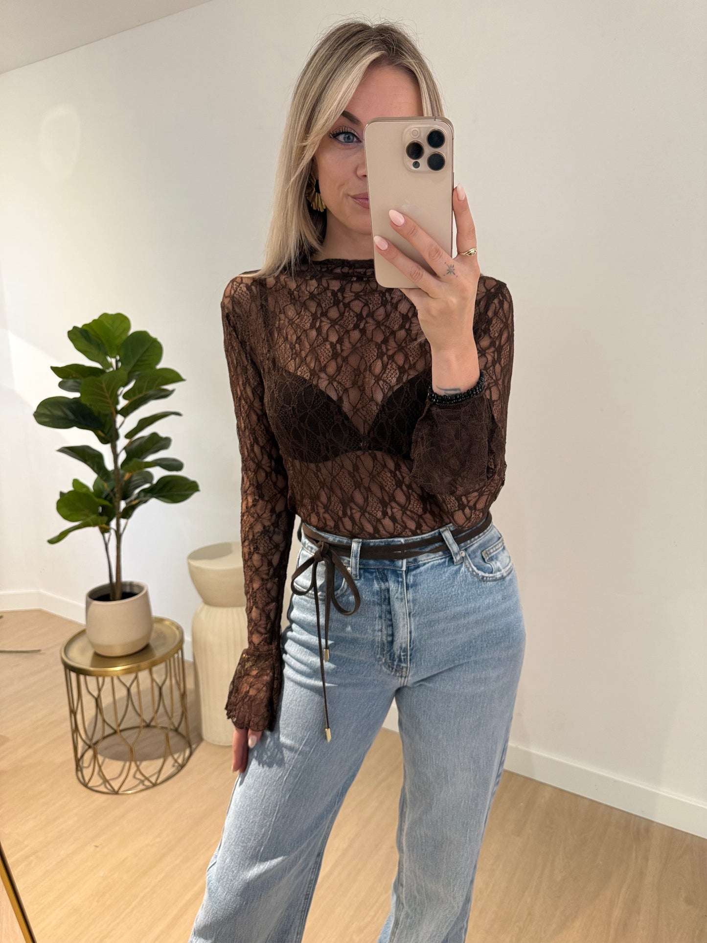 RUFFLE LACE TOP - CHOCO BROWN