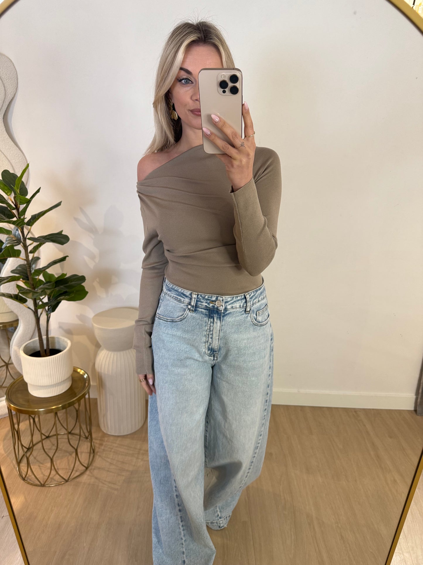 TESS - TAUPE STYLISH